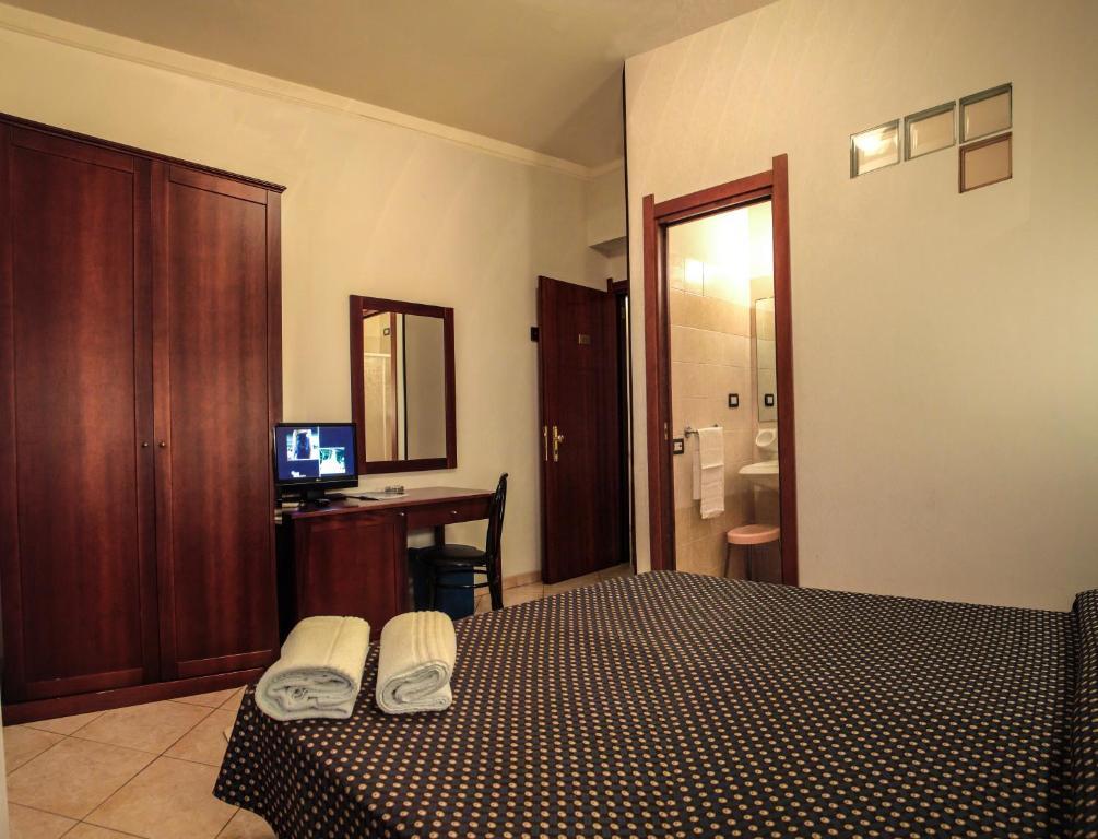 Hotel La Terrazza 卡利亚里 客房 照片